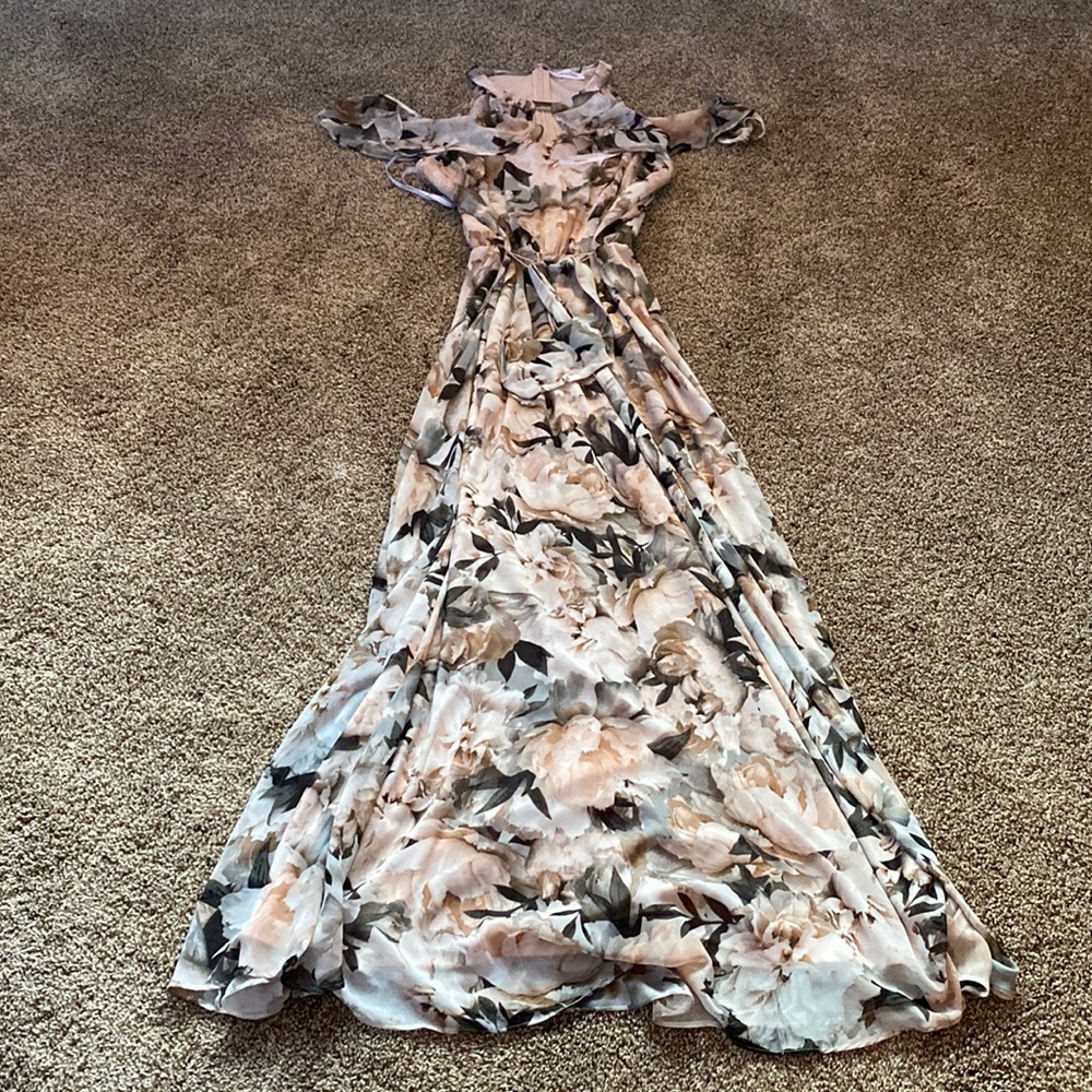 Calvin Klein maxi dress! Great condition! Only worn once!
